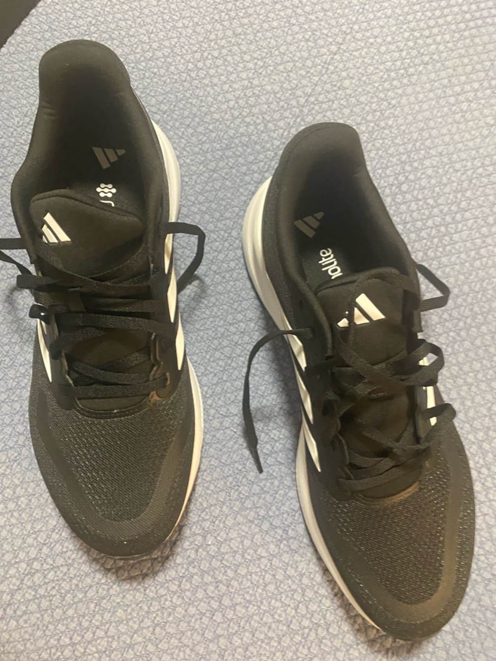 Adidas Runfalcon 5 Men’s Size 11 Black and White Shoes - Picture 4 of 6